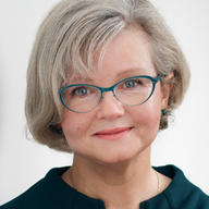 Photo of Dr Fiona Kerr