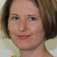 Photo of Dr Eva  Balan-Vnuk 