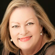 Photo of Dr Jennifer Bowers